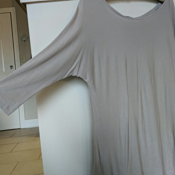 MVNG SALE!🎈🎈 Vince top - Picture 2 of 4